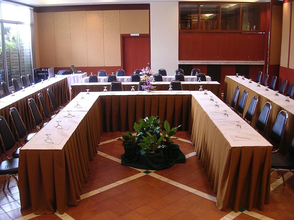 Hatyai Golden Crown Hotel Hat Yai Eksteriør billede